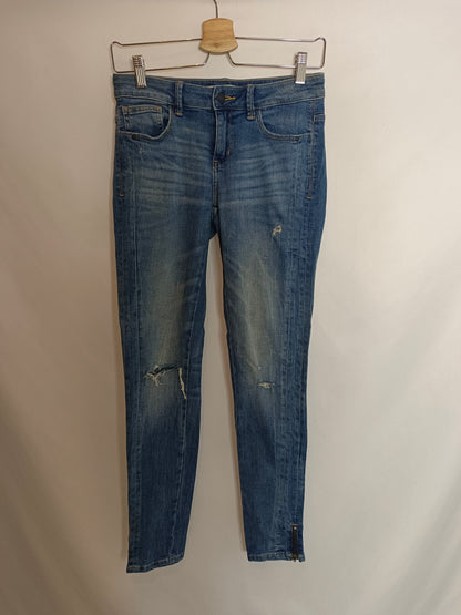 ZARA. Pantalón denim cremallera T.36