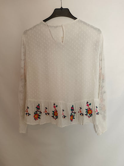 ZARA. Blusa plumeti bordada T.s