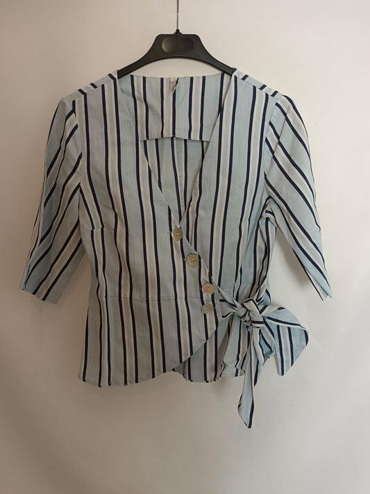 ZARA. Blusa cruzada rayas T.s