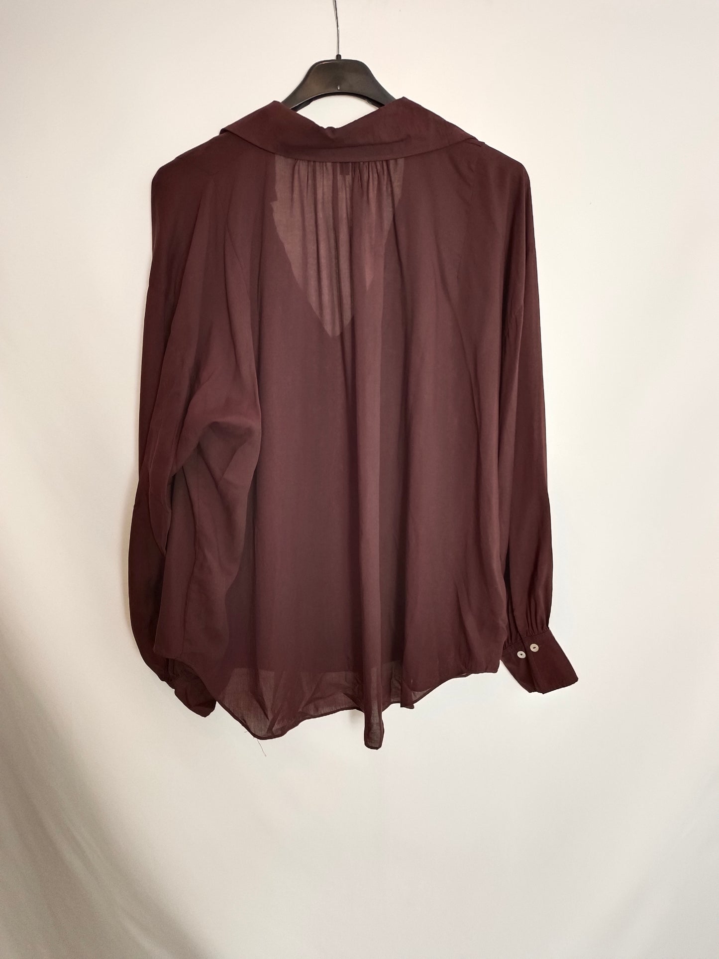 MASSIMO DUTTI. Blusa fluida marrón T.42