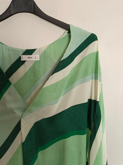 MANGO. Blusa verde rayas T.xl