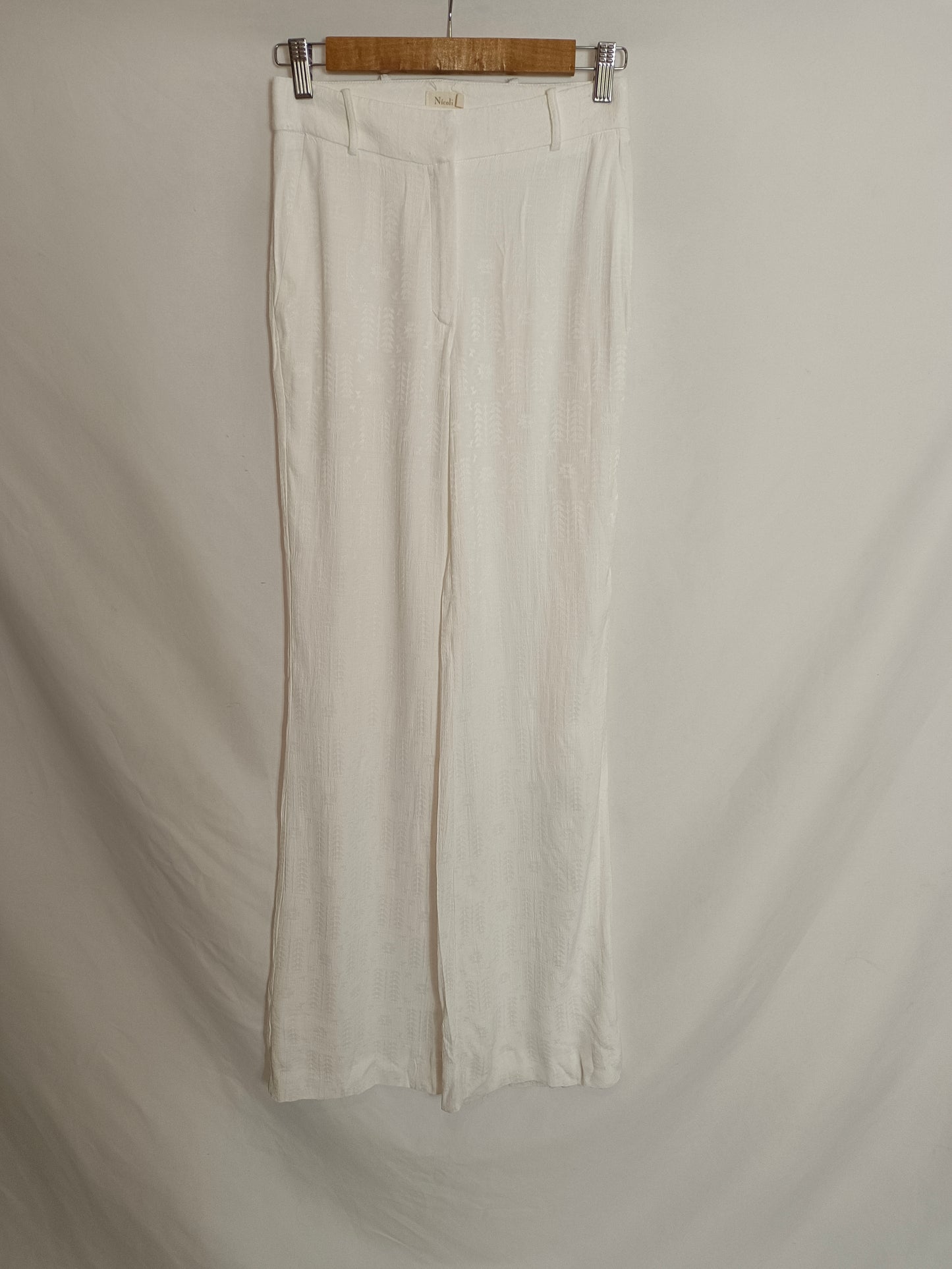 NICOLI. Pantalón blanco fluido T.32 (tara)