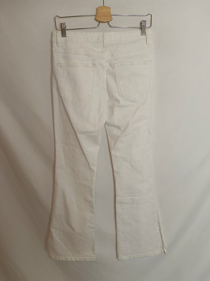 TEX. Pantalón blanco campana T.40