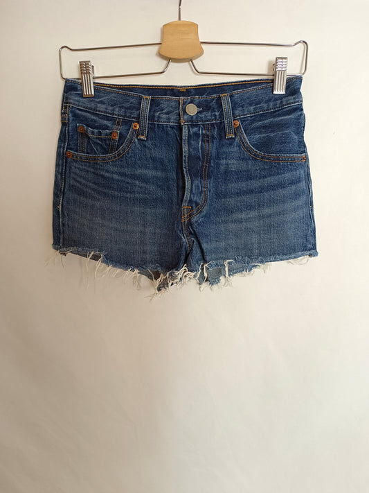 LEVI`S. Shorts denim flecos T.24(34)