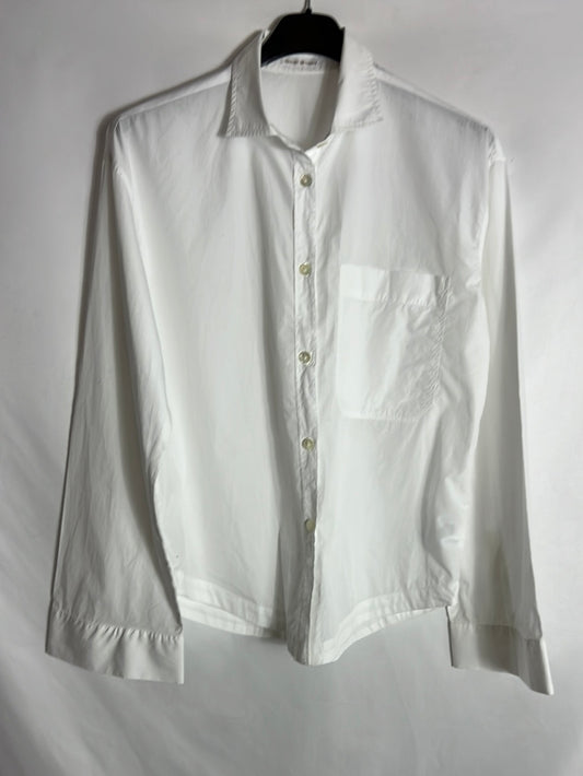 ROBERT FRIEDMAN. Camisa blanca bolsillo. T S