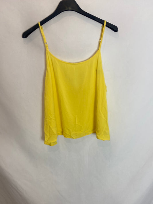 EASY WEAR. Crop top amarillo tirantes. T.L