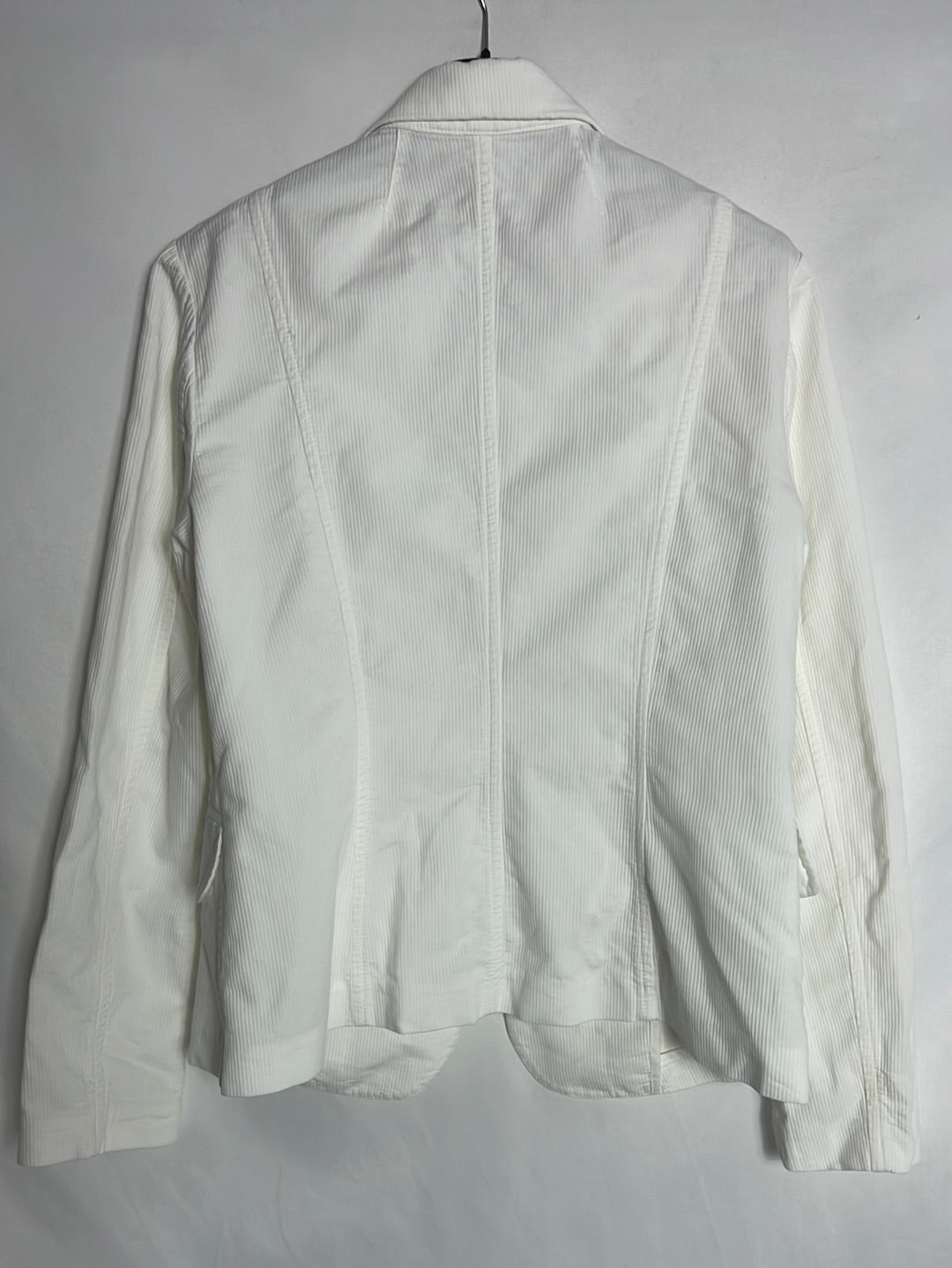 TRUCCO. Blazer blanca textura. T 42 (36)