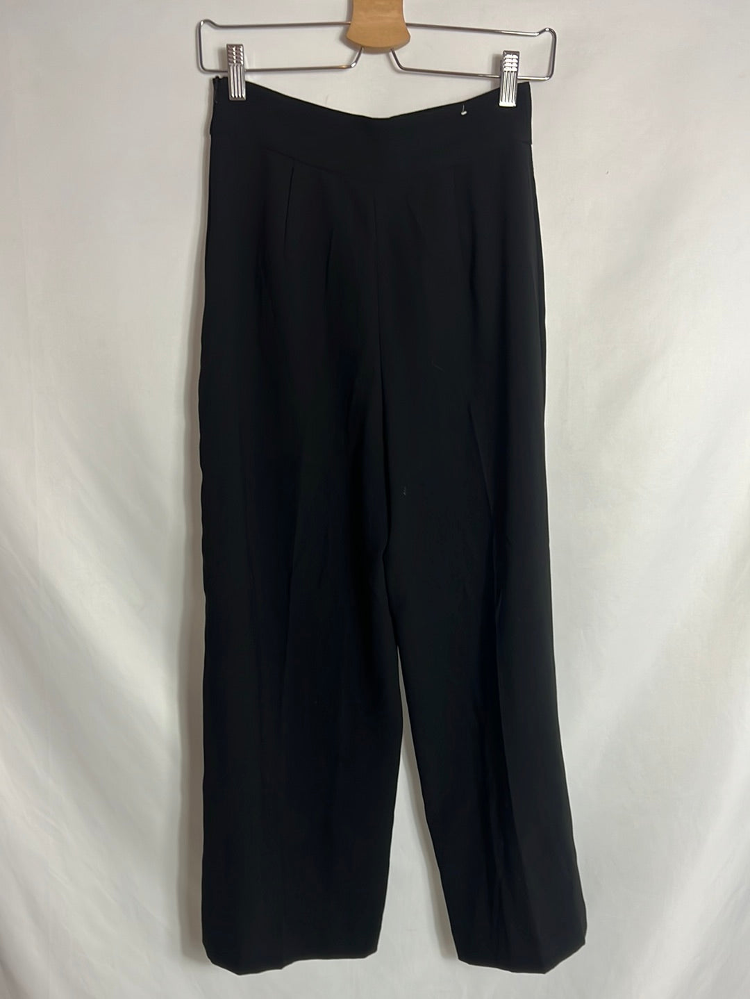 ZARA. Pantalón culotte negro. T XS