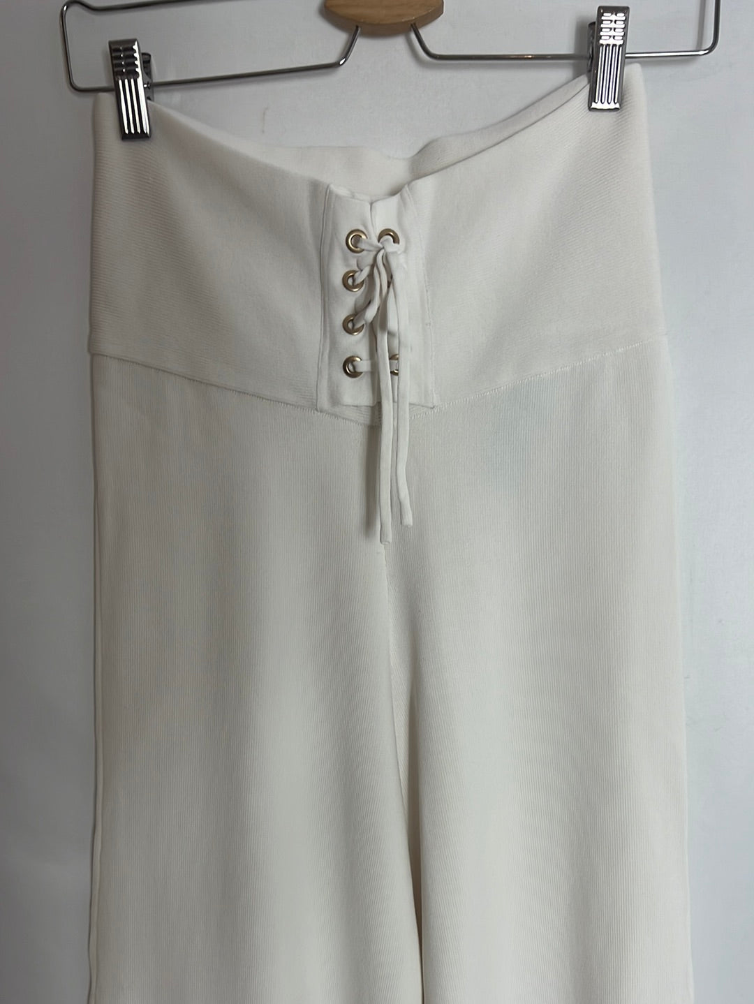 ZARA. Pantalón culotte blanco textura. T S