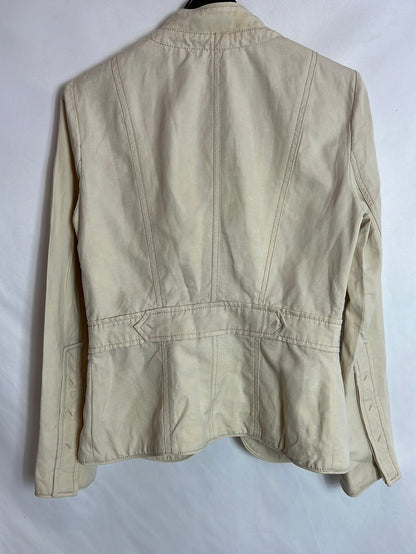 ZARA. Chaqueta beige corchetes. T M