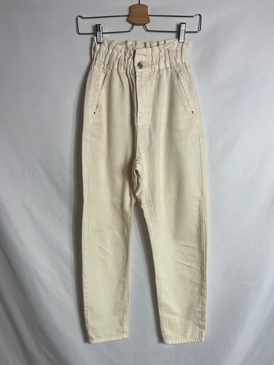 ZARA. Pantalón slouchy beige claro. T 32