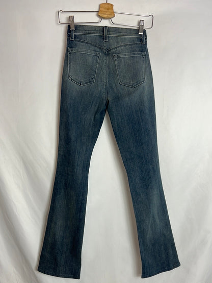 J BRAND. Pantalón denim acampanado. T 24 (32)