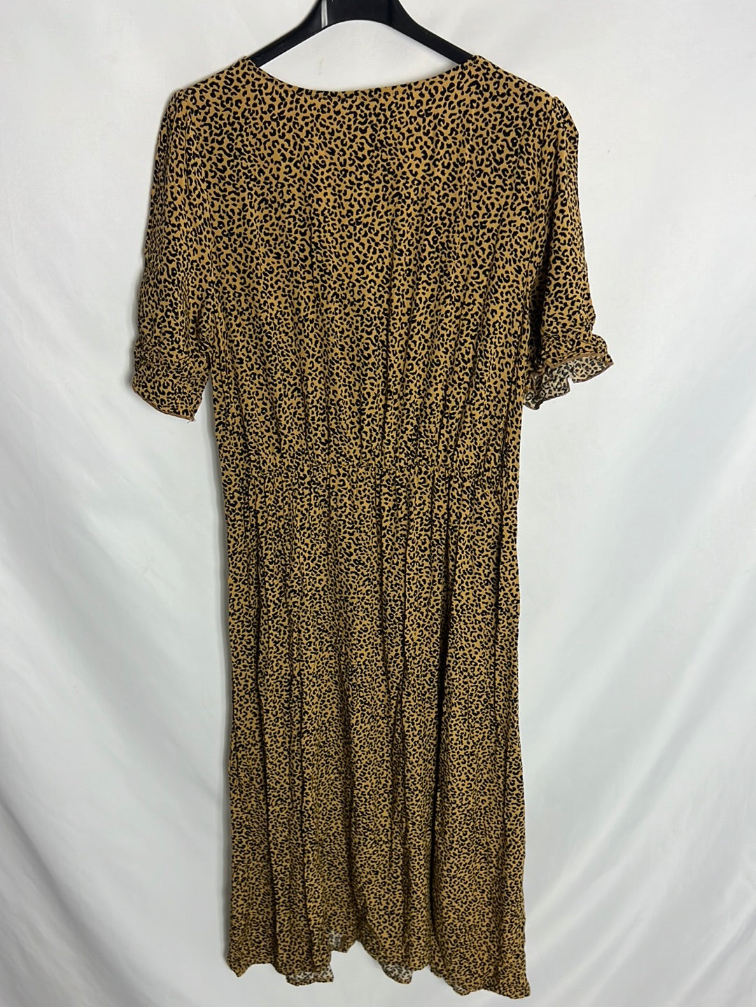 SHEIN. Vestido midi leopardo. T.s