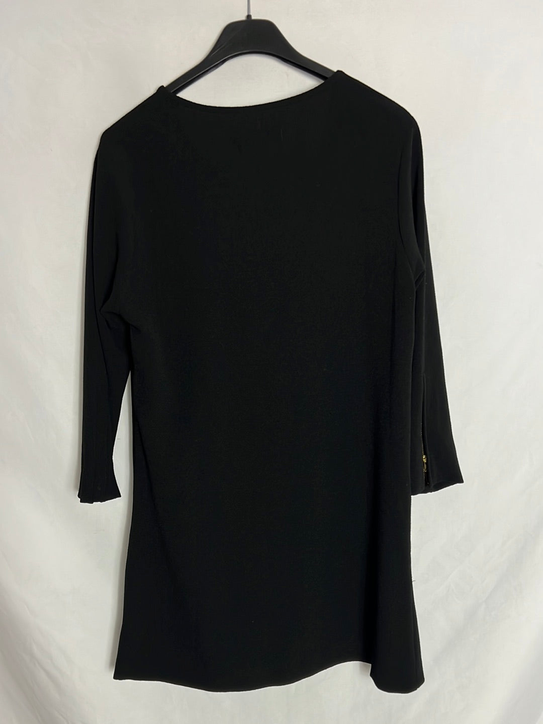 TINTORETTO. Vestido negro corto cremalleras. T 36