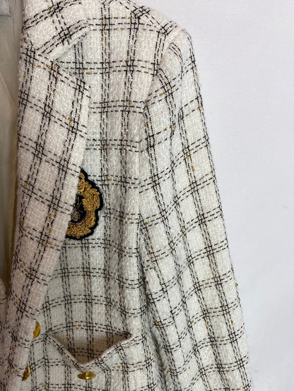 OTRAS. Blazer blanco tweed. T.M