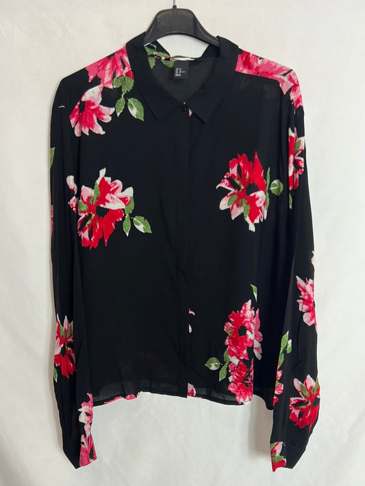 H&M. Blusa negra flores. T 46 (XL)