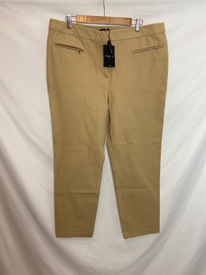 CORTEFIEL. Pantalón de vestir beige T. 48