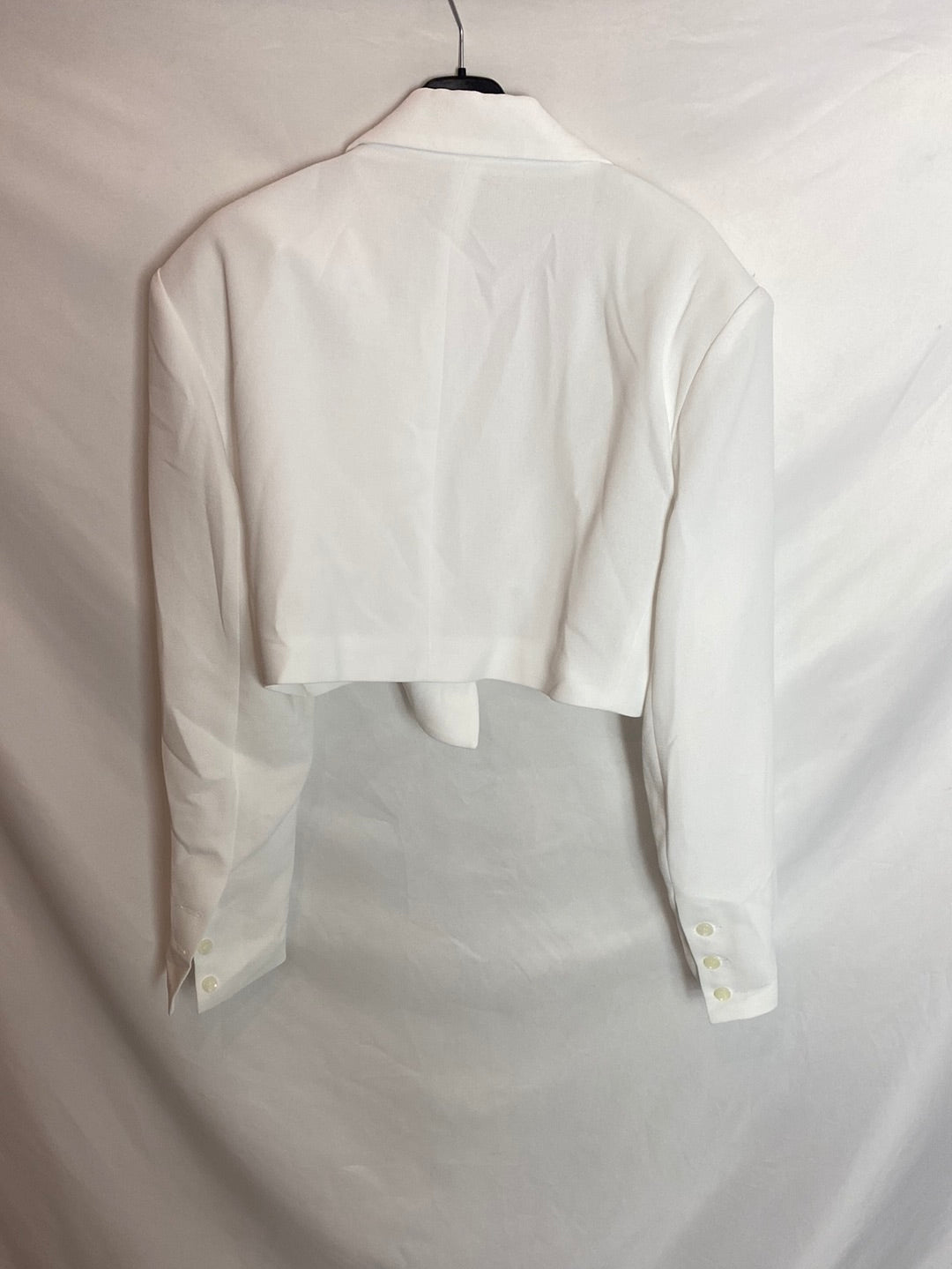 STORETS. Blazer crop blanco. T.S/M