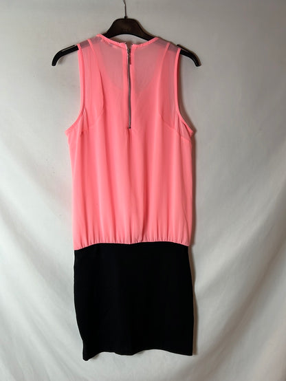 BERSHKA. Vestido rosa y negro. T S