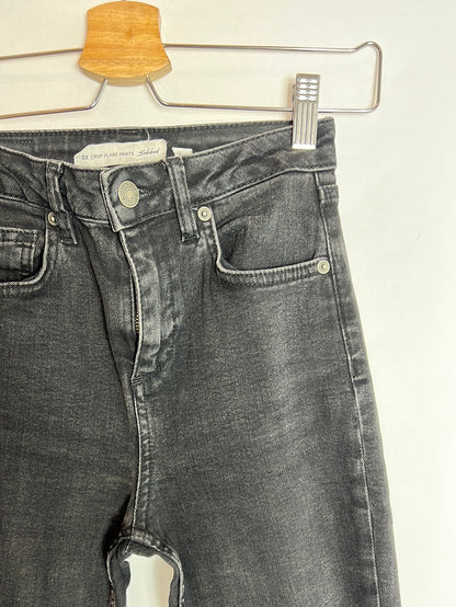 SUBDUED. Pantalón denim cropped efecto desgastado. T 32