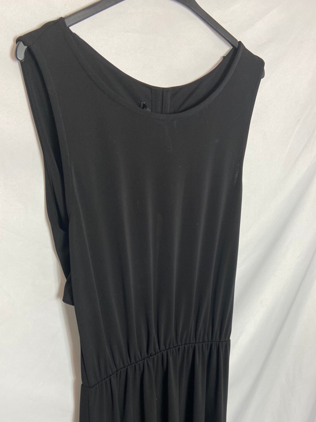 ZARA. Vestido largo negro T. M