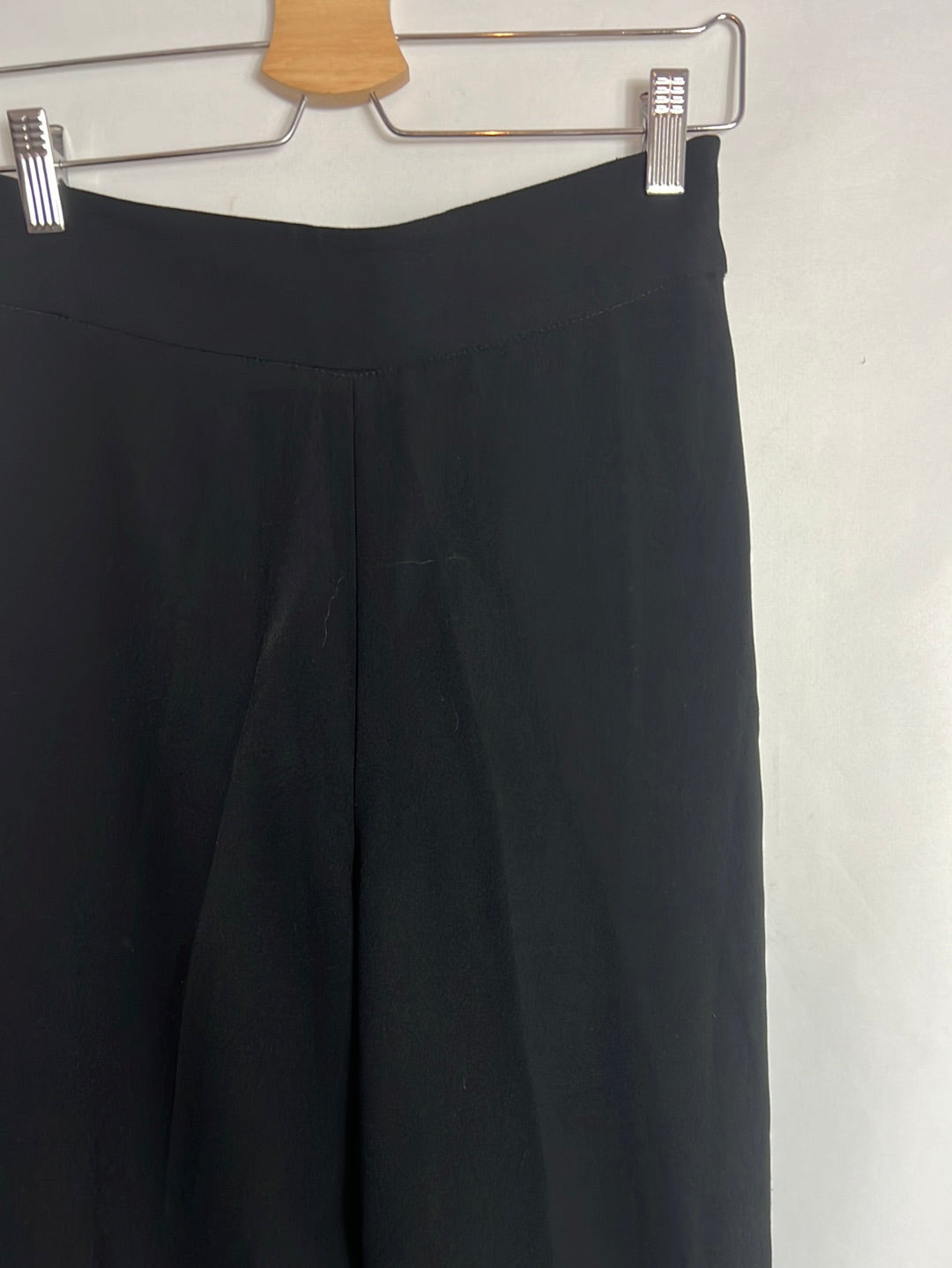 ZARA. Pantalón culotte negro. T XS