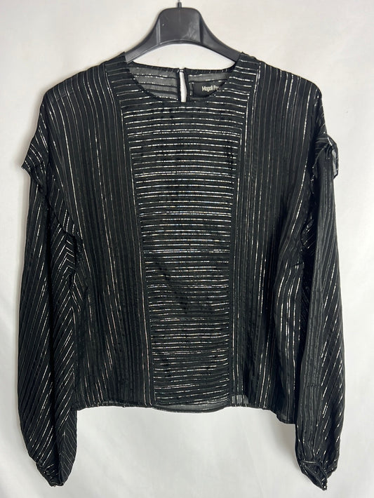 MAGALI PASCAL. Blusa negra semitransparente  hilos plateados. T S