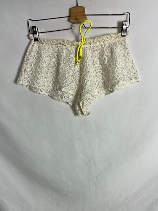 EBERJEY. Shorts crochet beige. T S/M