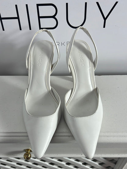 MANGO. Tacones blancos talón descubierto. T 37