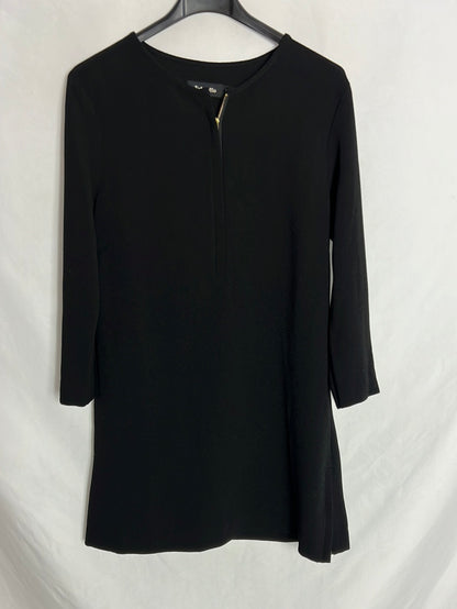 TINTORETTO. Vestido negro corto cremalleras. T 36