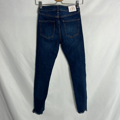 SH DENIM. Pantalón vaquero pitillo oscuro. T 26 (34)