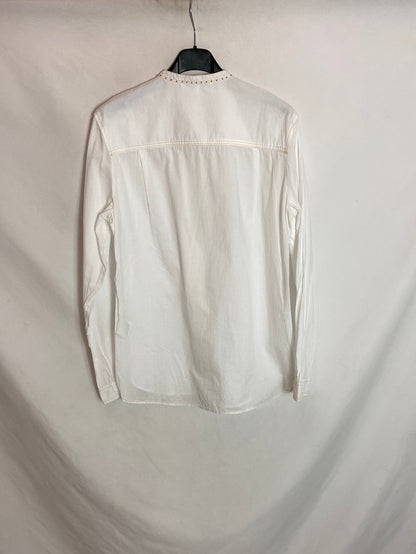 SCALPERS. Blusa blanca abalorios T.L