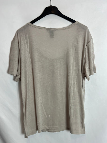 H&M. Top beige lentejuelas. T L