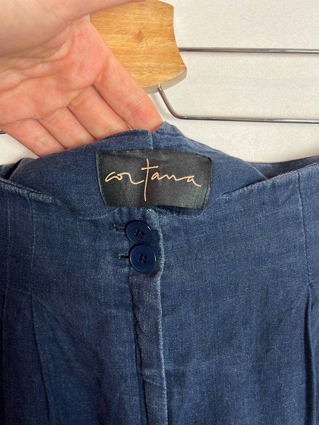 CORTANA. Pantalón lino azul efecto denim. T 38 (tara)