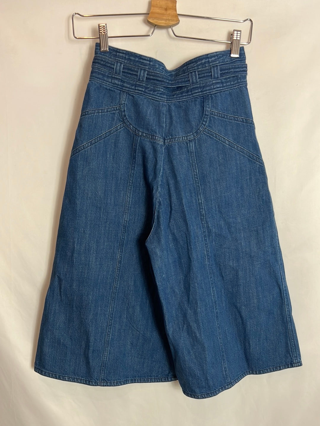 MASSCOB. Pantalón culotte denim. T 38