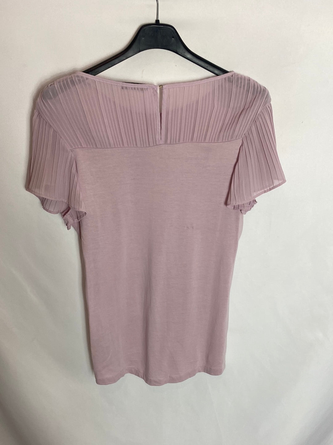 MASSIMO DUTTI. Camiseta rosa palo. T.s