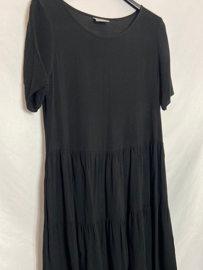 VERO MODA. Vestido fluido corto negro T.S