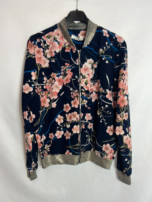 CERISE BLUE. Bomber azul flores. T S