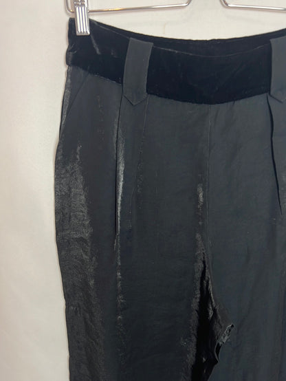 INTROPIA. Pantalón pinzas doble textura negro. T M