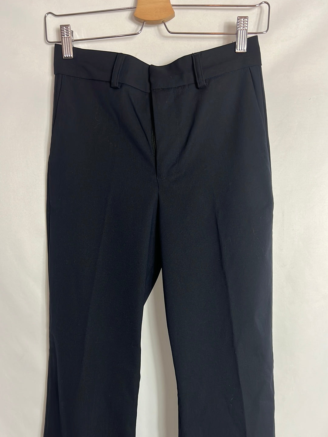 OTRAS. Pantalones rectos pinzas azul marino. T S