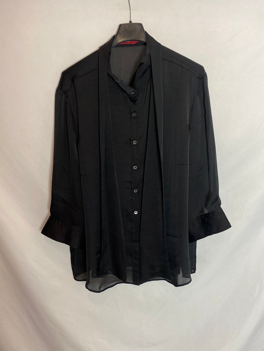 BURBERRY. Camisa negra lazada. T.48