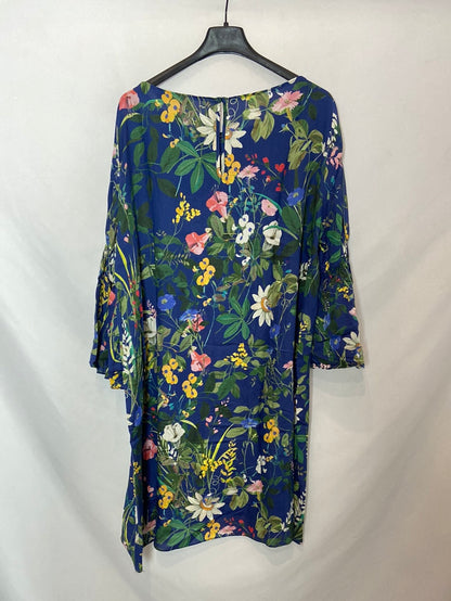 ZARA. Vestido corto flores T. XL