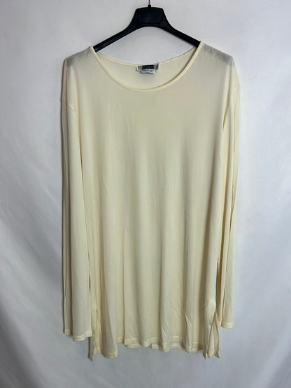 OTRAS. Top fluido beige claro. T XXL