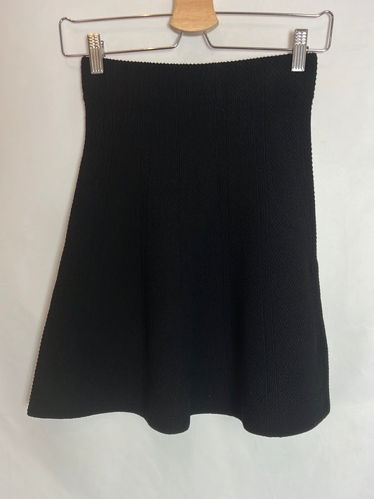 ZARA, Falda negra textura T.xs