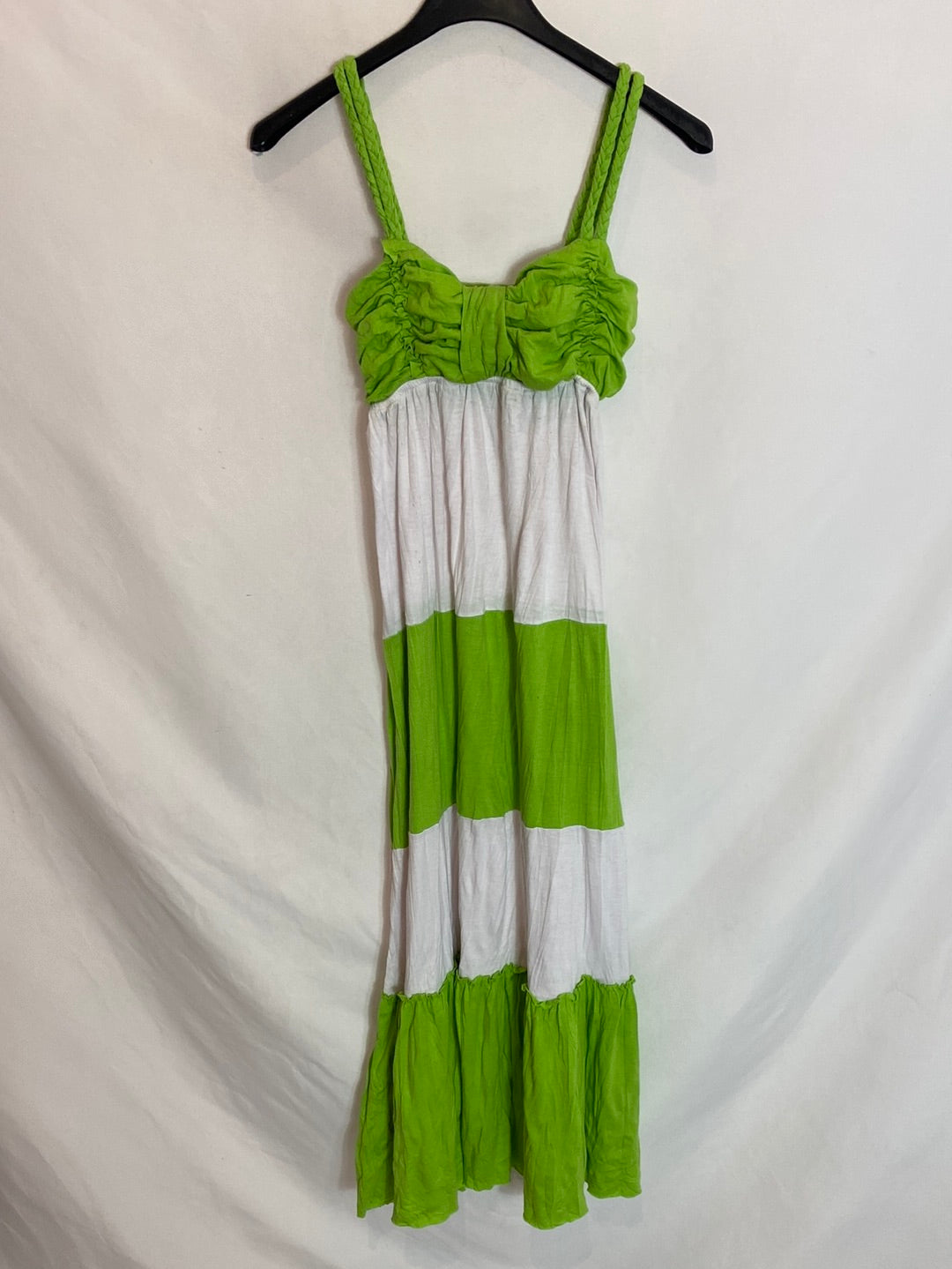 OTRAS. Vestido midi blanco con verde tirantes. T.S