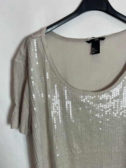 H&M. Top beige lentejuelas. T L