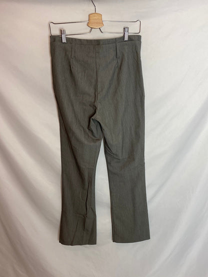 CHAV. Pantalones de vestir gris. T.m