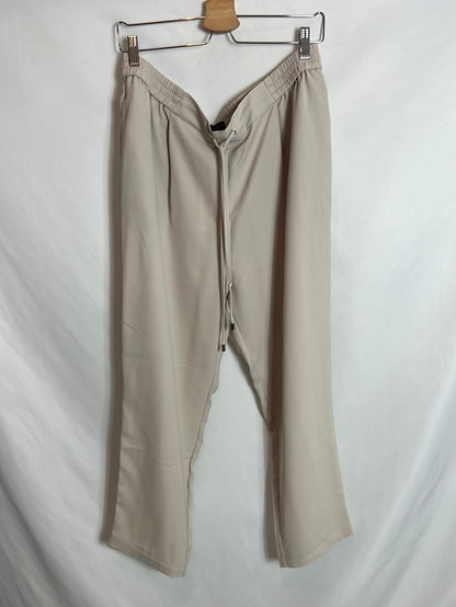 ZARA. Pantalón beige fluido. T XXL