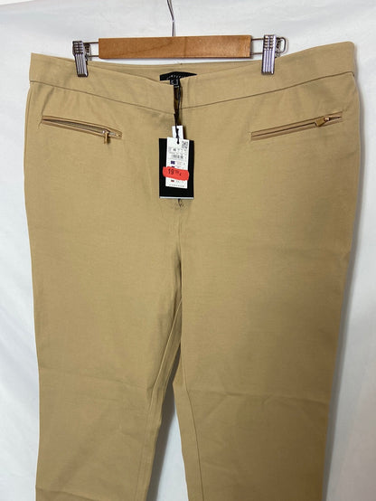 CORTEFIEL. Pantalón de vestir beige T. 48