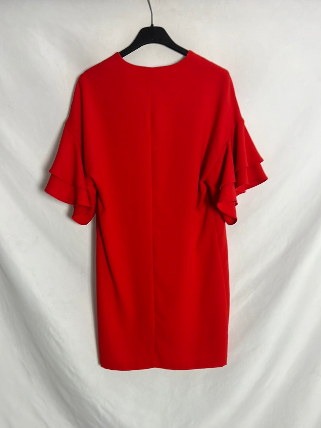 ZARA. vestido rojo corto manga volante. T L